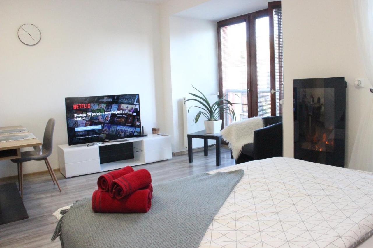 Luxury Studio In The Heart Of Beroun Экстерьер фото
